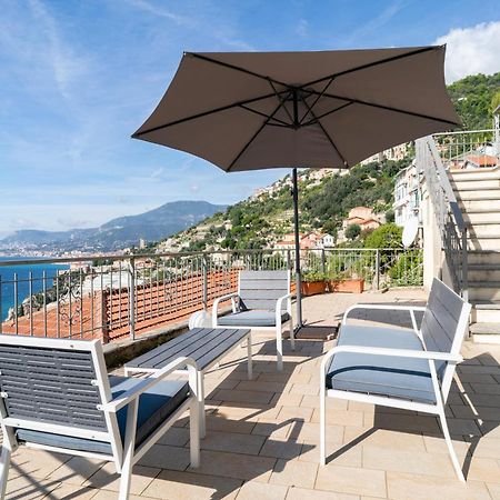 Casa Grimaldi - Terrace & Sea View Apartment เวนติมิญา ภายนอก รูปภาพ