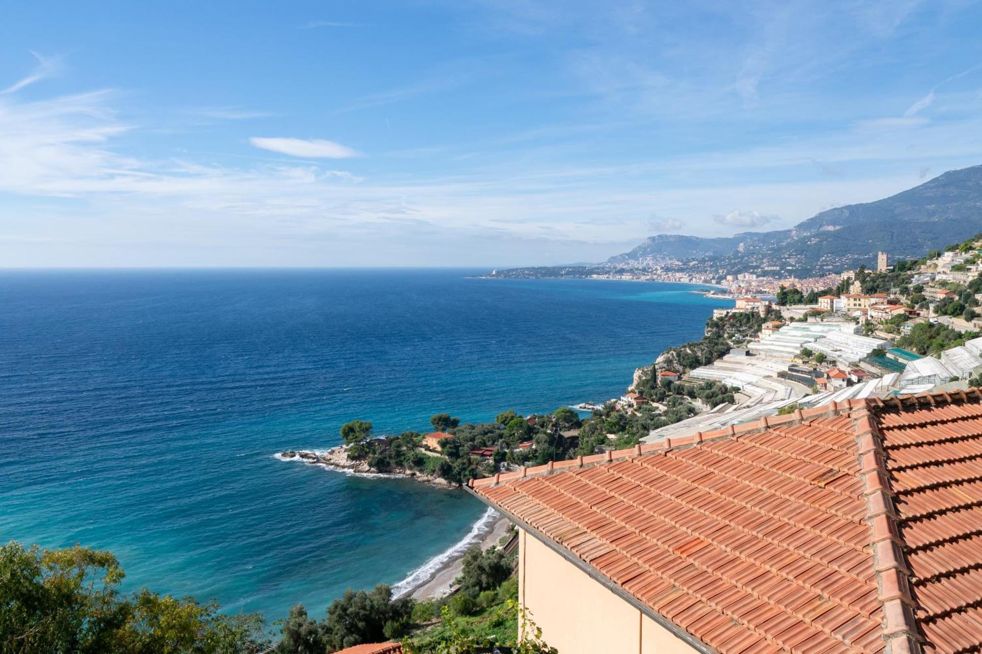 Casa Grimaldi - Terrace & Sea View Apartment เวนติมิญา ภายนอก รูปภาพ